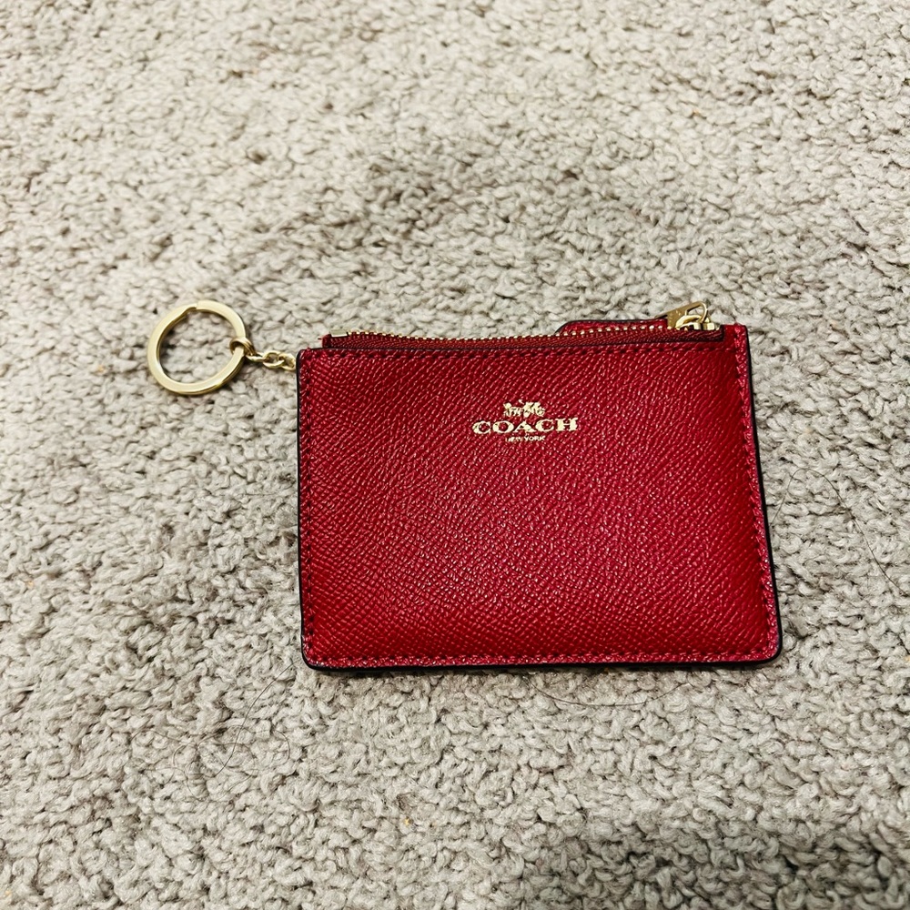 COACH wallet/coin purse/ card holder. NWOT. RED. Id case